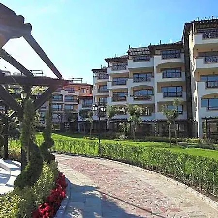Daire Oasis Club Lozenets