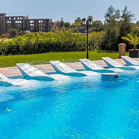 Daire Oasis Club *